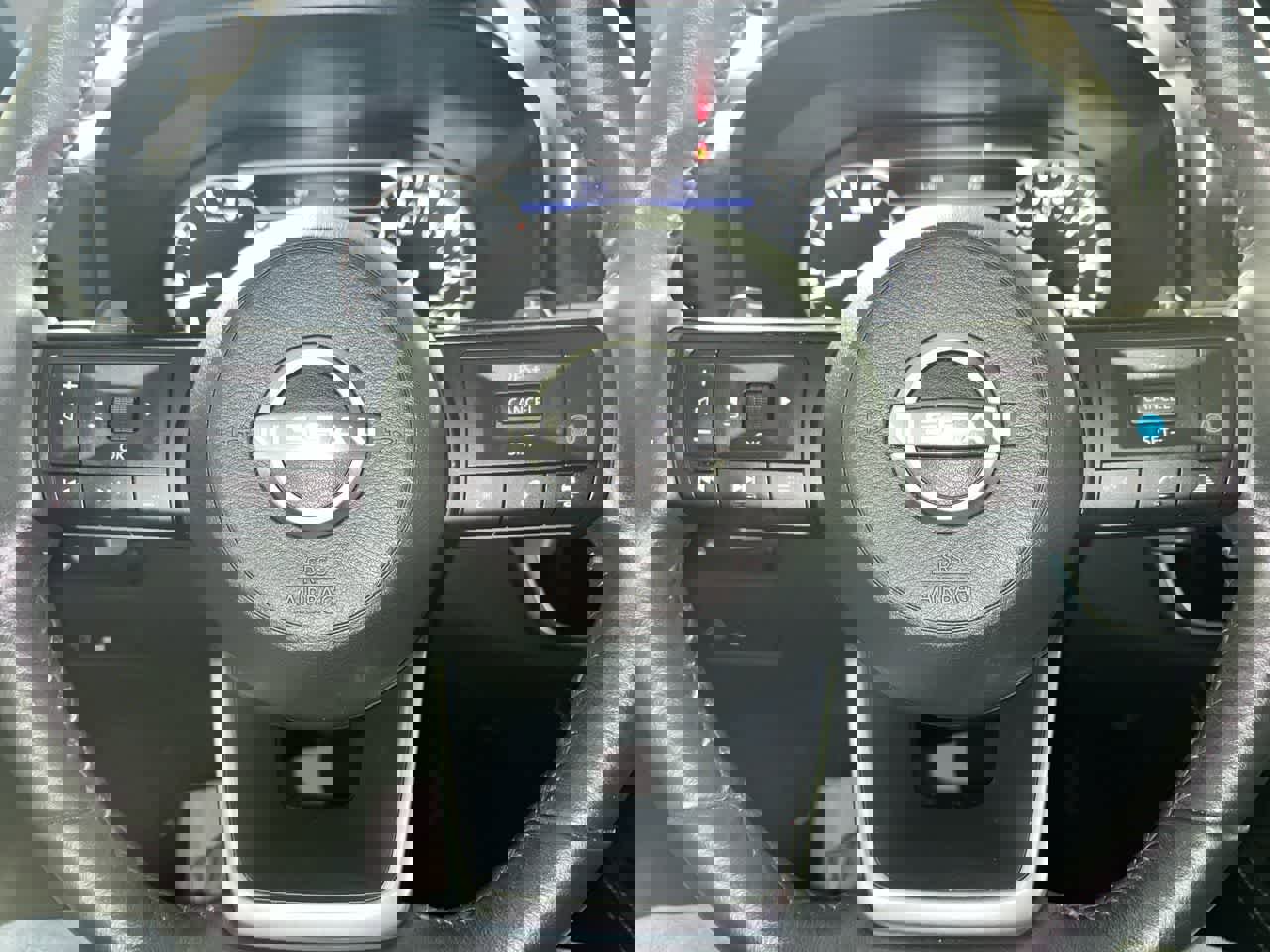 Used 2023 Nissan Rogue SL w/ SL Premium Package image 16