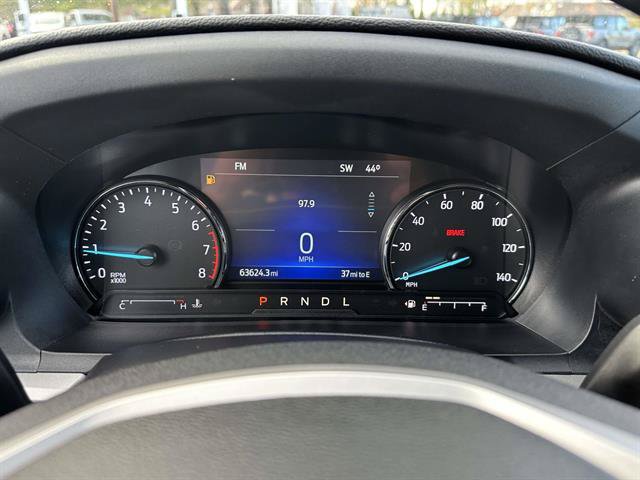 Used 2022 Ford Explorer XLT w/ Equipment Group 202A AWD/4WD image 16
