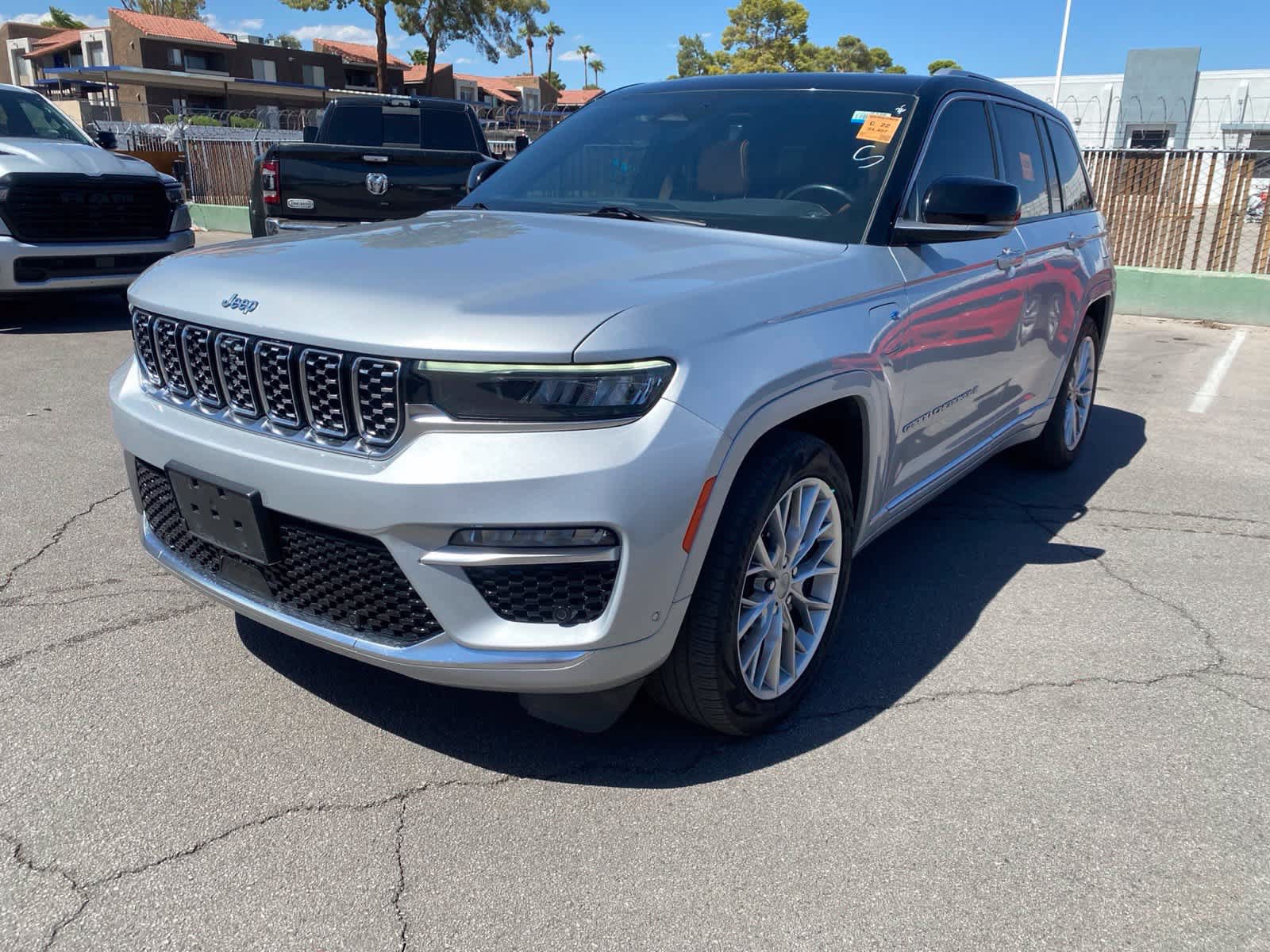 Used 2023 Jeep Grand Cherokee Summit w/ Luxury Tech Group V
