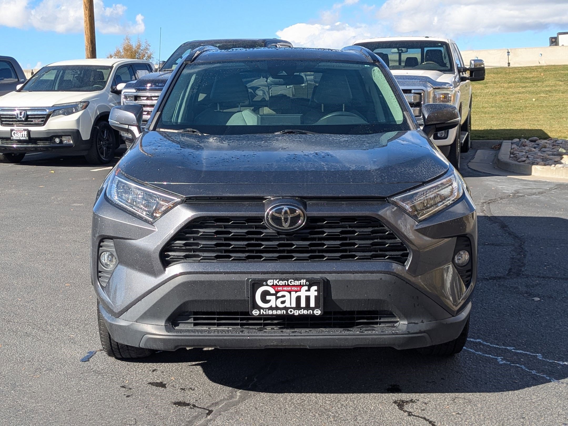 Used 2021 Toyota RAV4 XLE Premium image 11