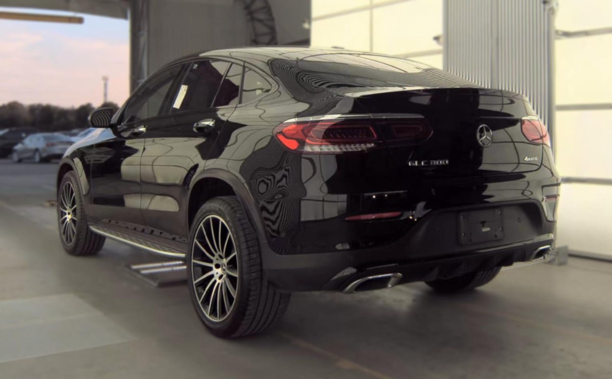 Used 2023 Mercedes-Benz GLC 300 4MATIC Coupe image 2