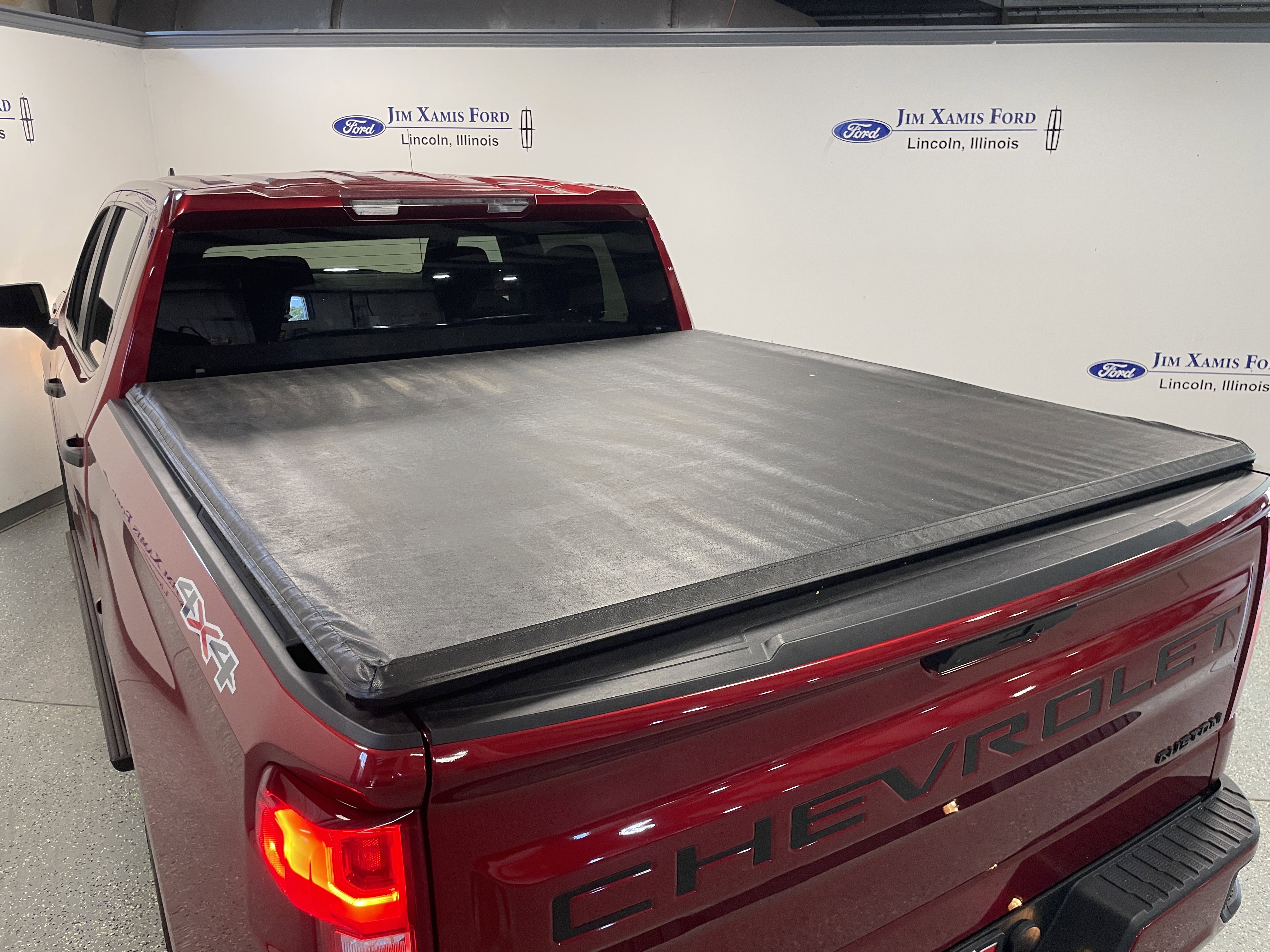 Used 2022 Chevrolet Silverado 1500 Custom w/ LPO, Blackout Package image 27