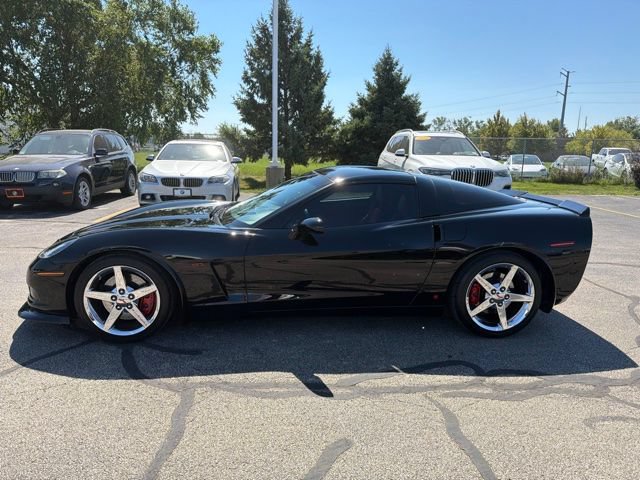 Used 2006 Chevrolet Corvette Coupe w/ Preferred Equipment Group RWD image 3