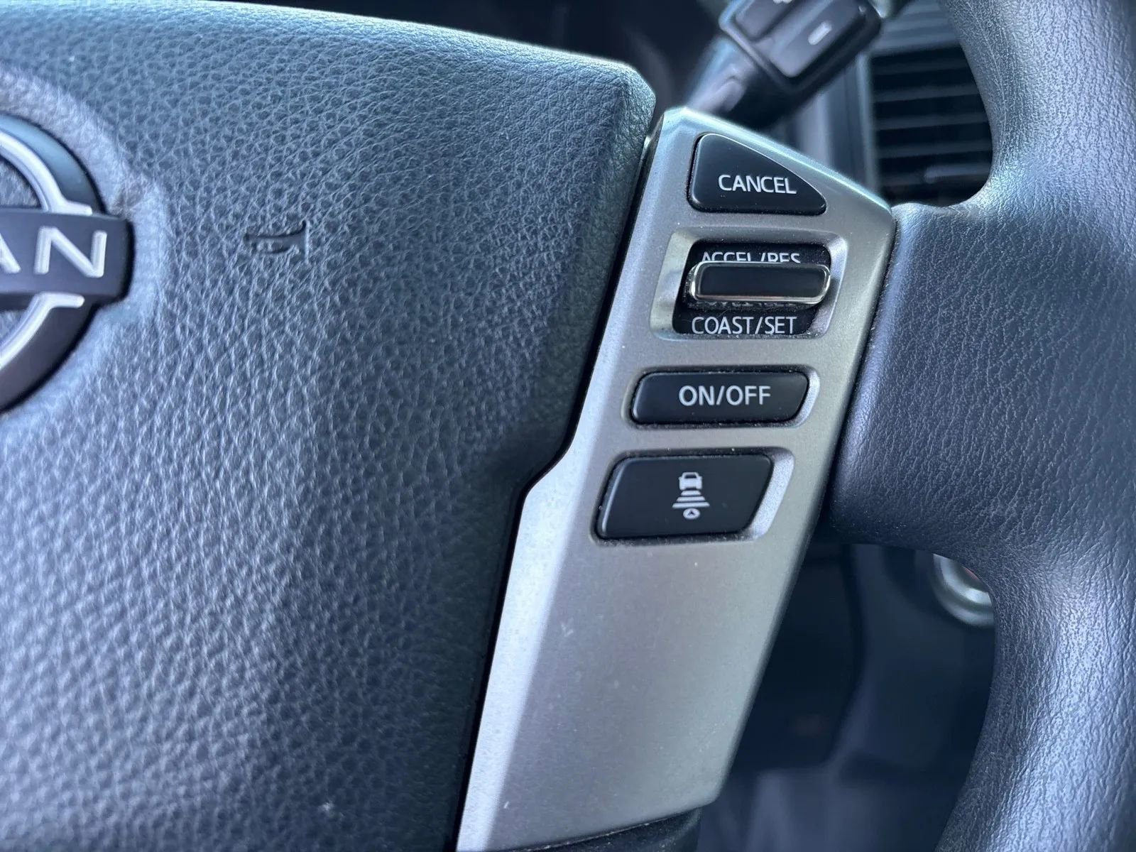 Used 2024 Nissan Titan SV w/ Accessory Utility Package image 15