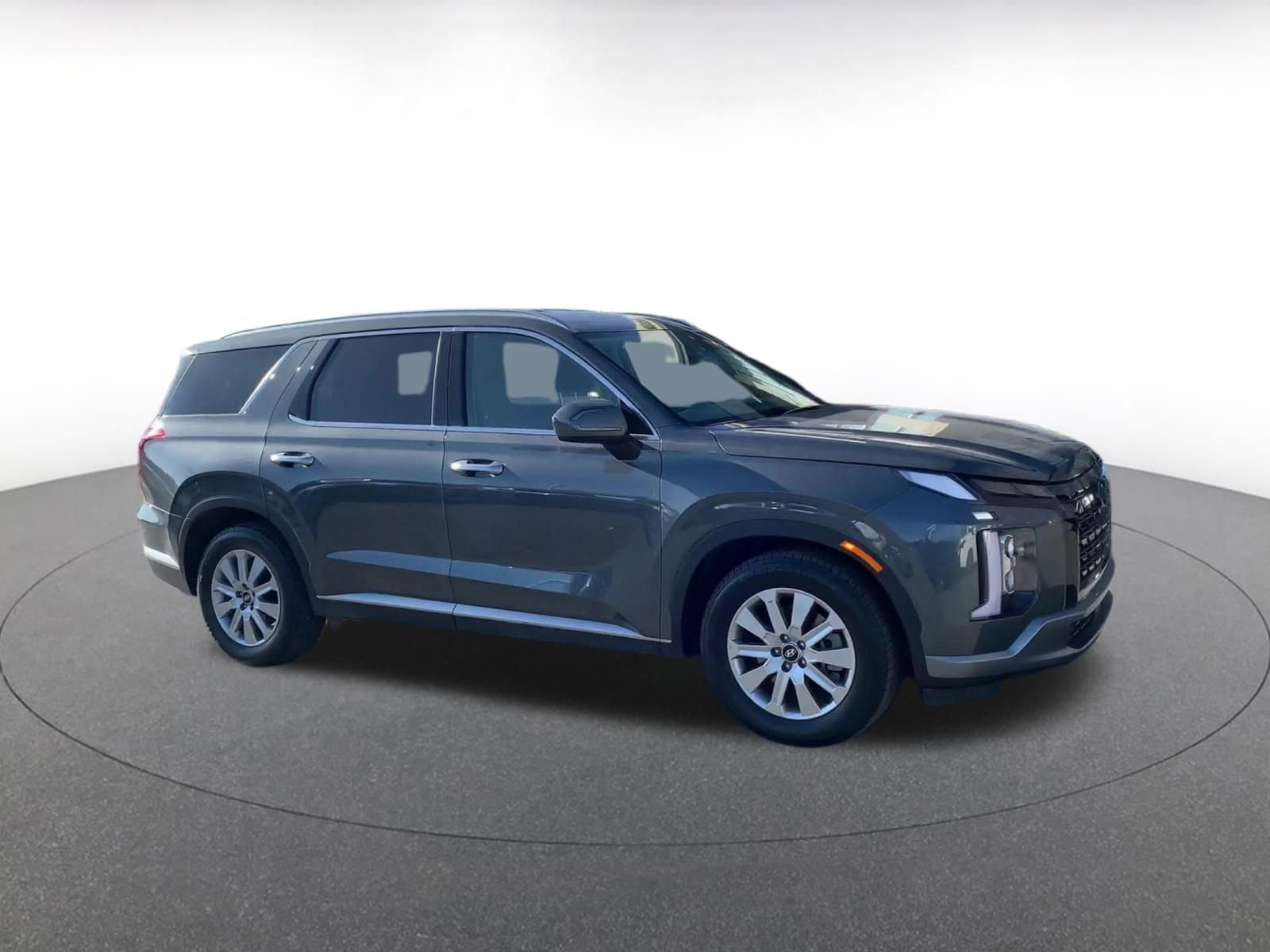 Used 2025 Hyundai Palisade SEL image 2