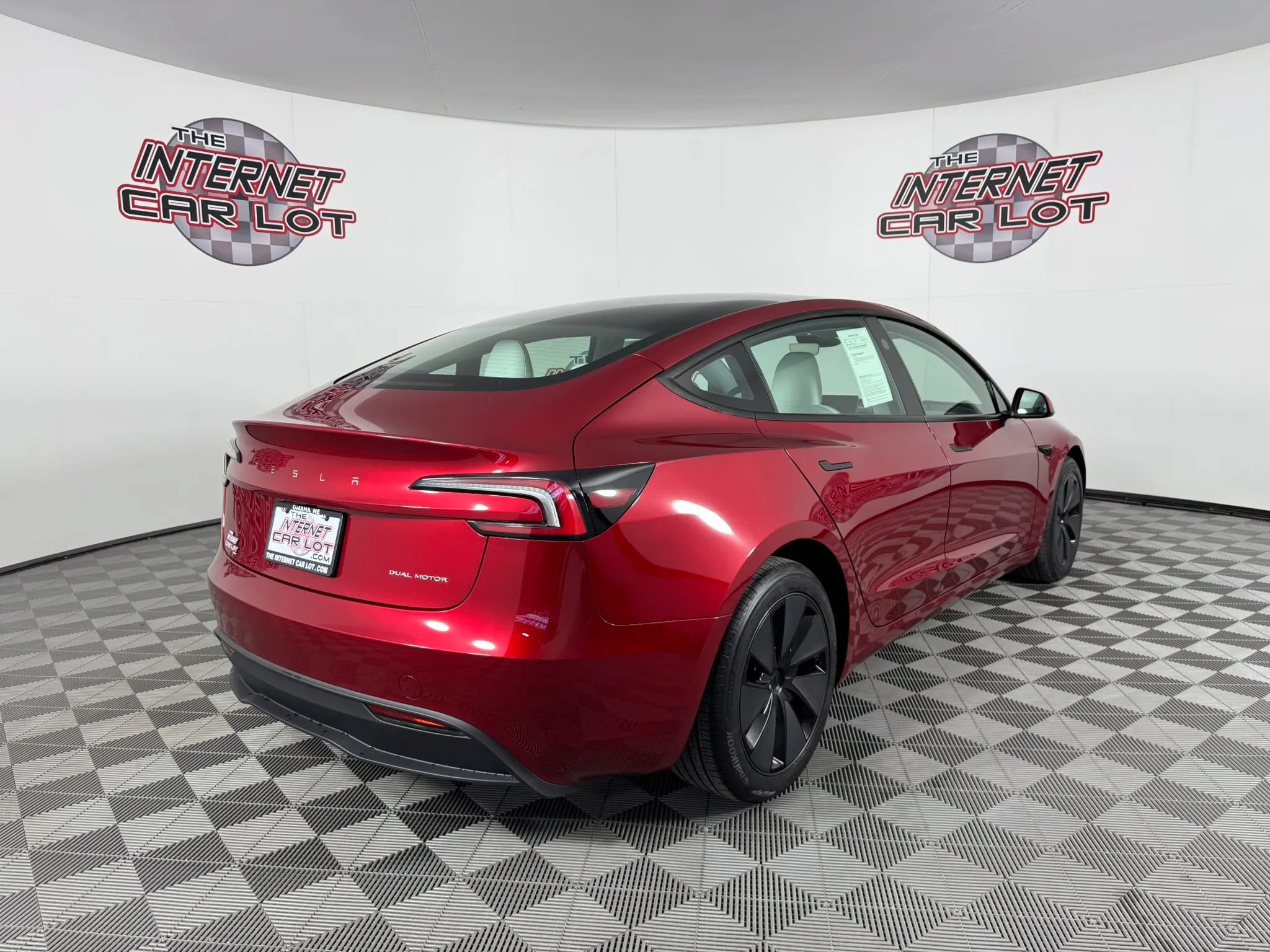 Used 2025 Tesla Model 3 Long Range AWD/4WD image 7