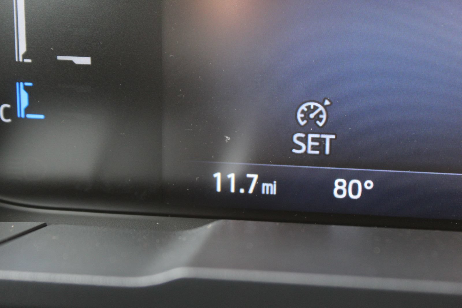 New 2025 Ford Maverick XLT w/ XLT Luxury Package FWD image 23