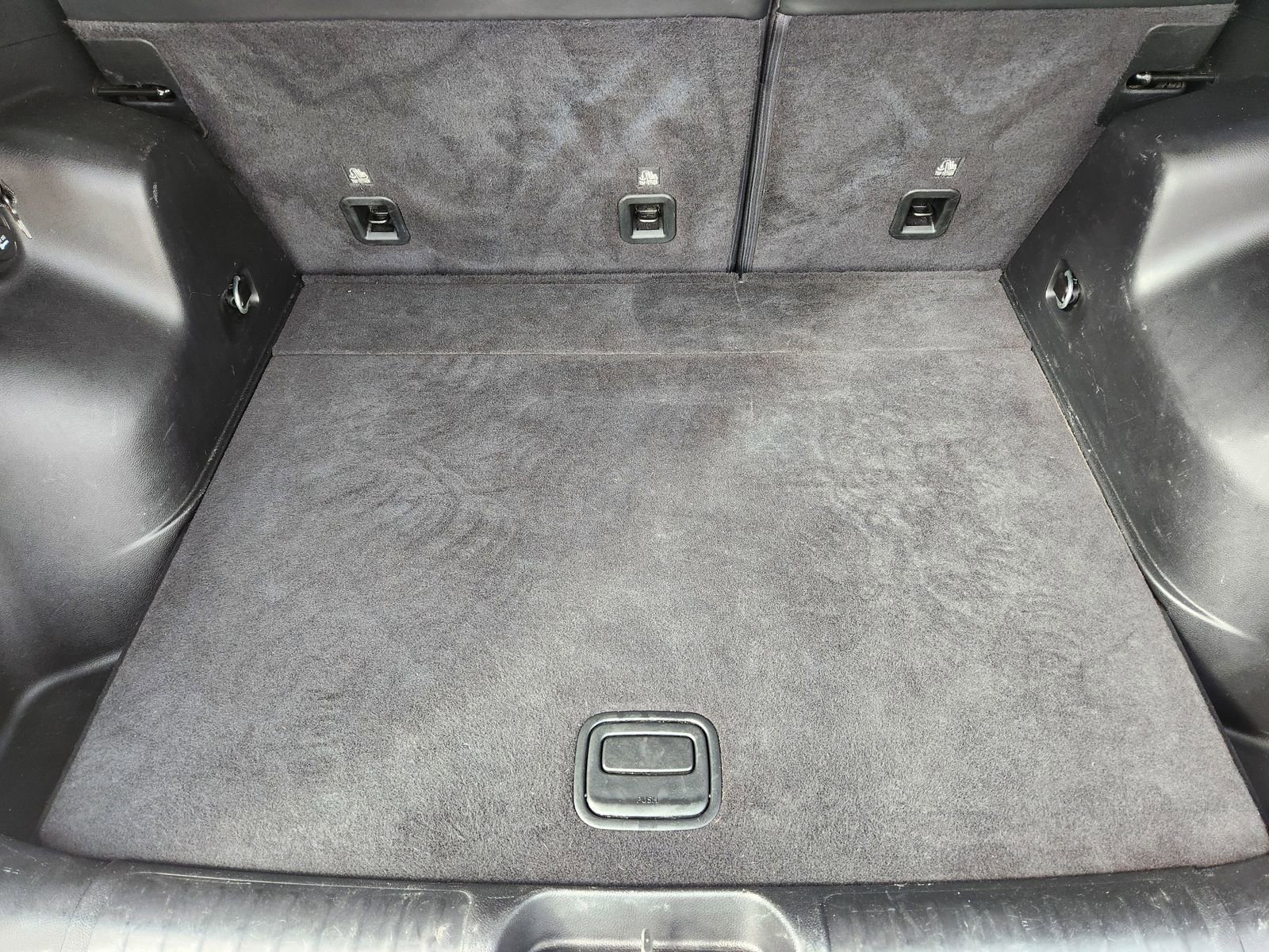 Used 2019 Jeep Cherokee Latitude Plus image 35