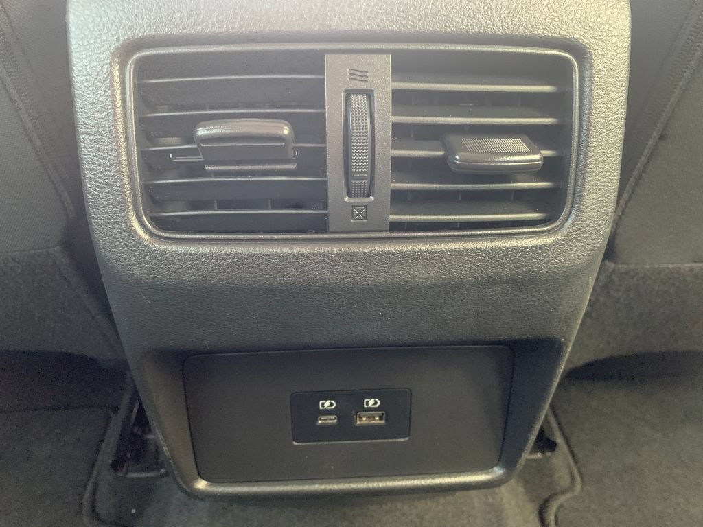 Used 2023 Nissan Rogue SV AWD/4WD image 17