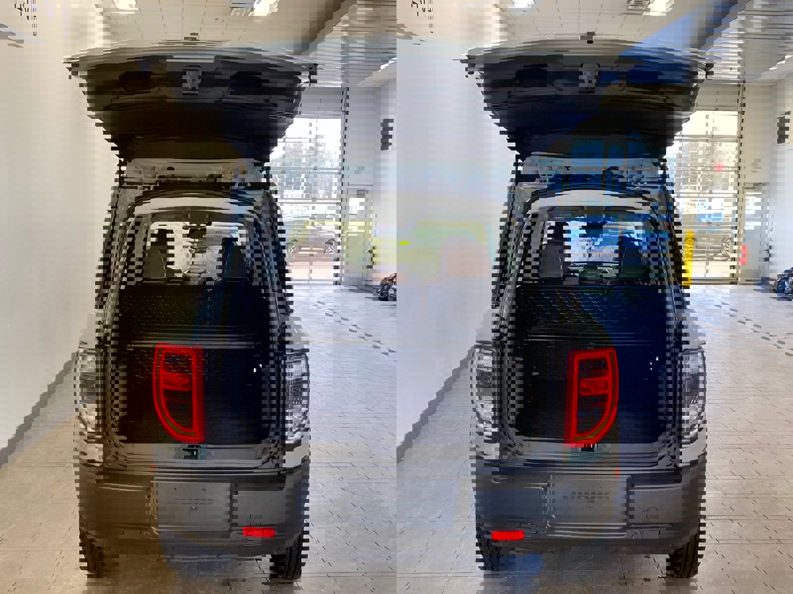 Used 2023 Ford Bronco Sport Outer Banks w/ Tech Package image 8