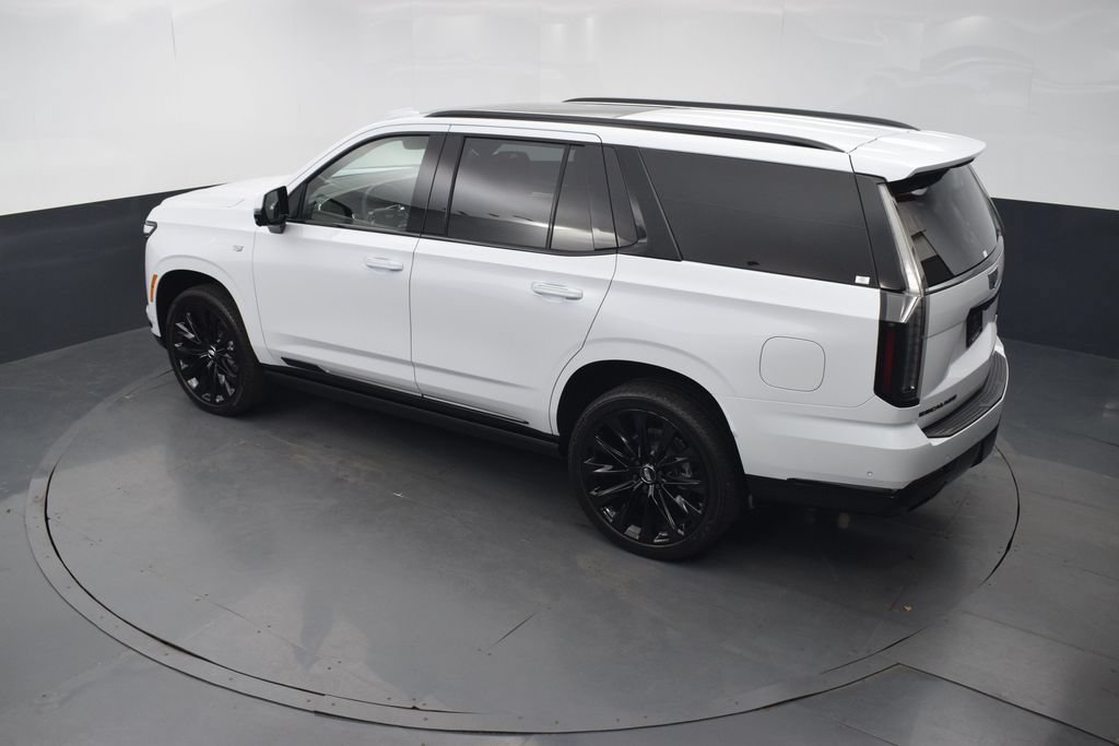 Certified 2026 Cadillac Escalade Platinum Sport w/ LPO, ONYX Package AWD/4WD image 47