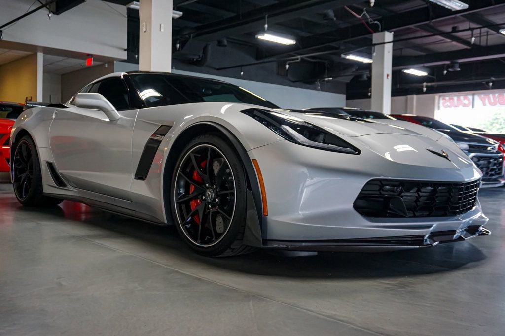 Used 2019 Chevrolet Corvette Z06 image 3