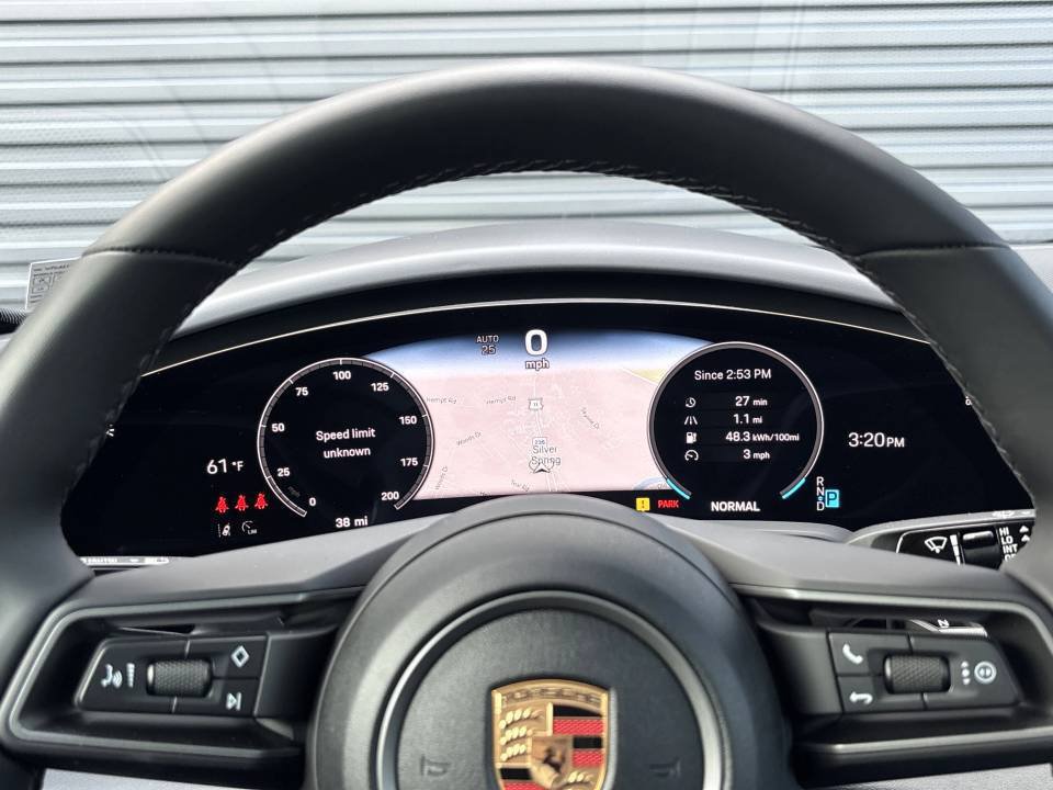 New 2025 Porsche Taycan w/ Premium Package RWD image 17