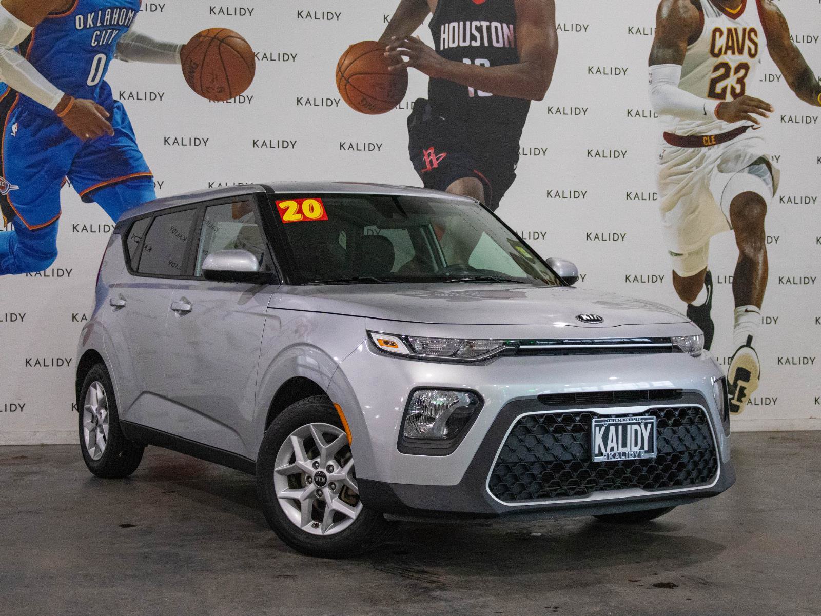 Used 2020 Kia Soul S FWD image 2