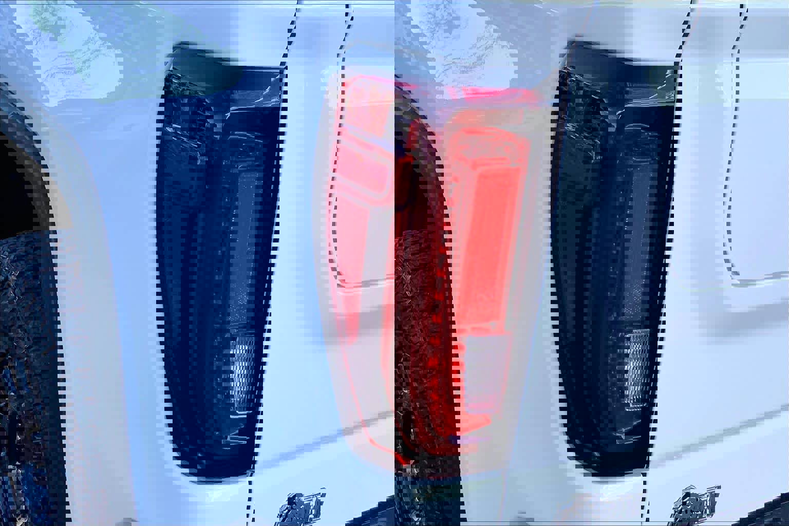 Used 2024 GMC Sierra 1500 AT4X w/ AT4X AEV Edition image 29