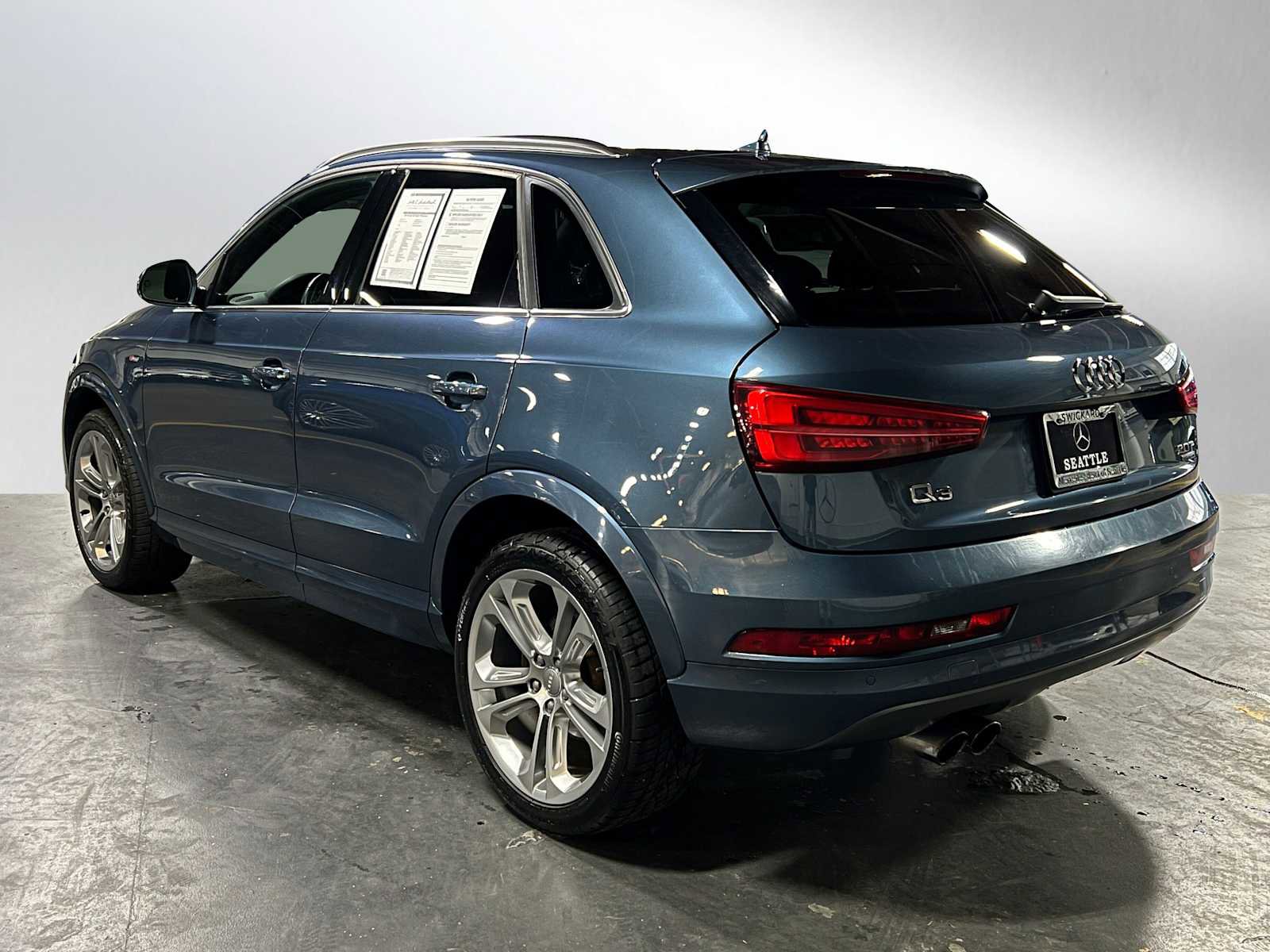 Used 2018 Audi Q3 2.0T Premium Plus w/ Premium Plus Package image 5