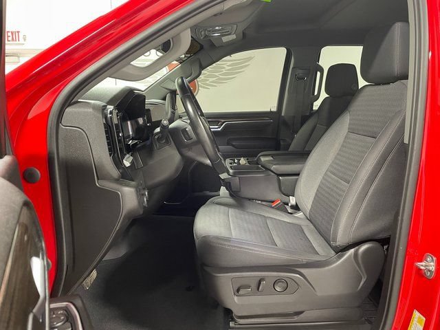 Used 2023 Chevrolet Silverado 1500 LT AWD/4WD image 11