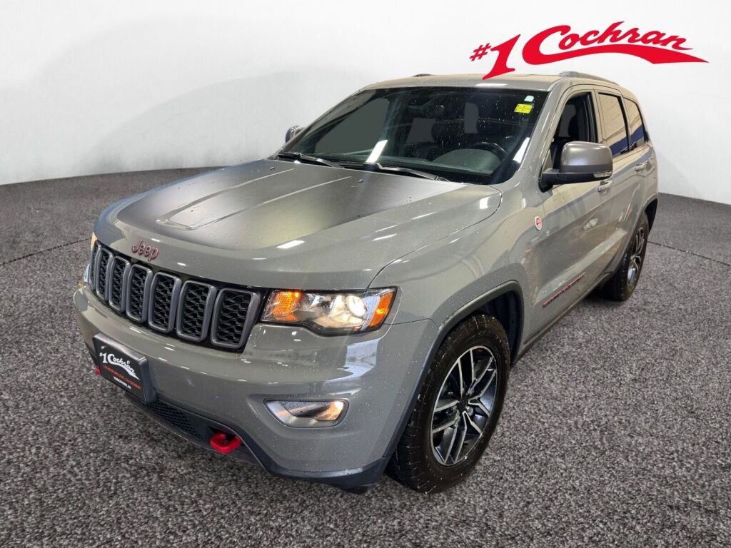 Used 2021 Jeep Grand Cherokee Trailhawk w/ Trailhawk Luxury Group image 3