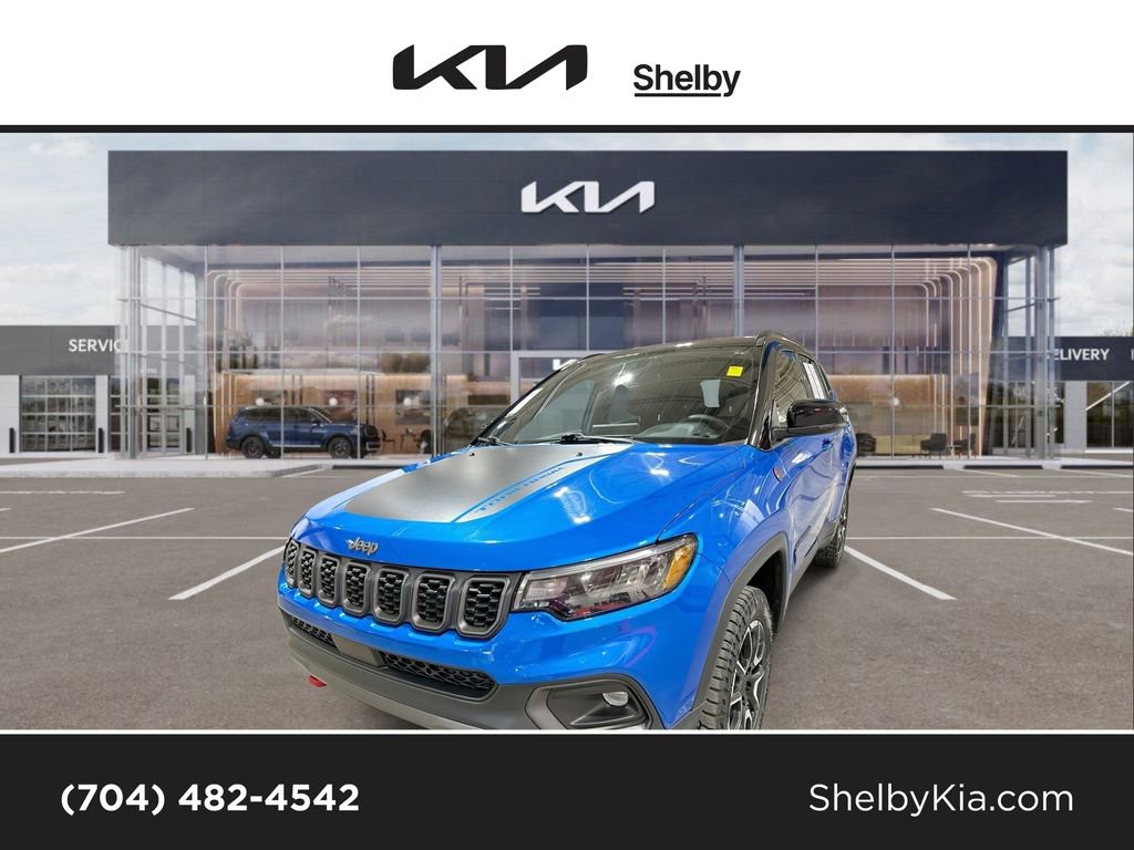 Used 2024 Jeep Compass Trailhawk image 1