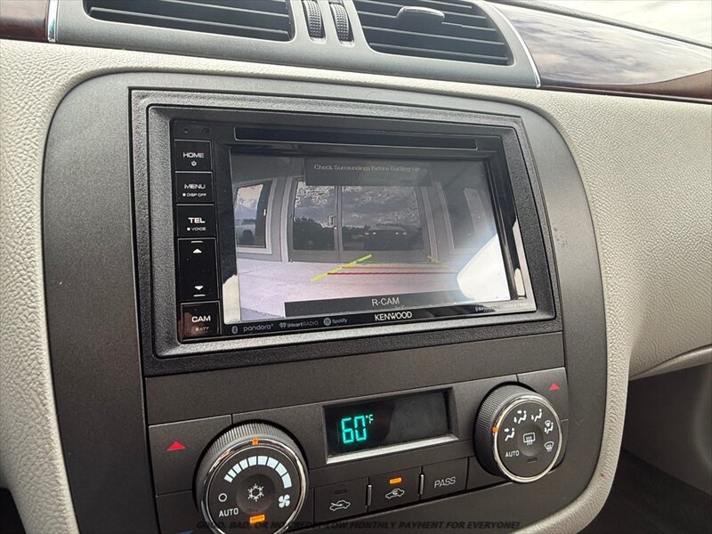 Used 2011 Buick Lucerne CXL FWD image 25