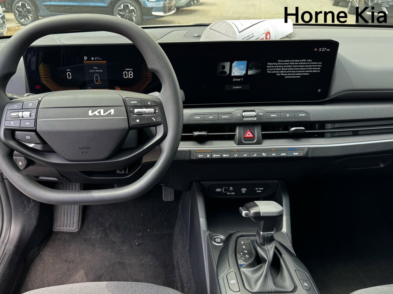 New 2025 Kia K4 LXS image 13