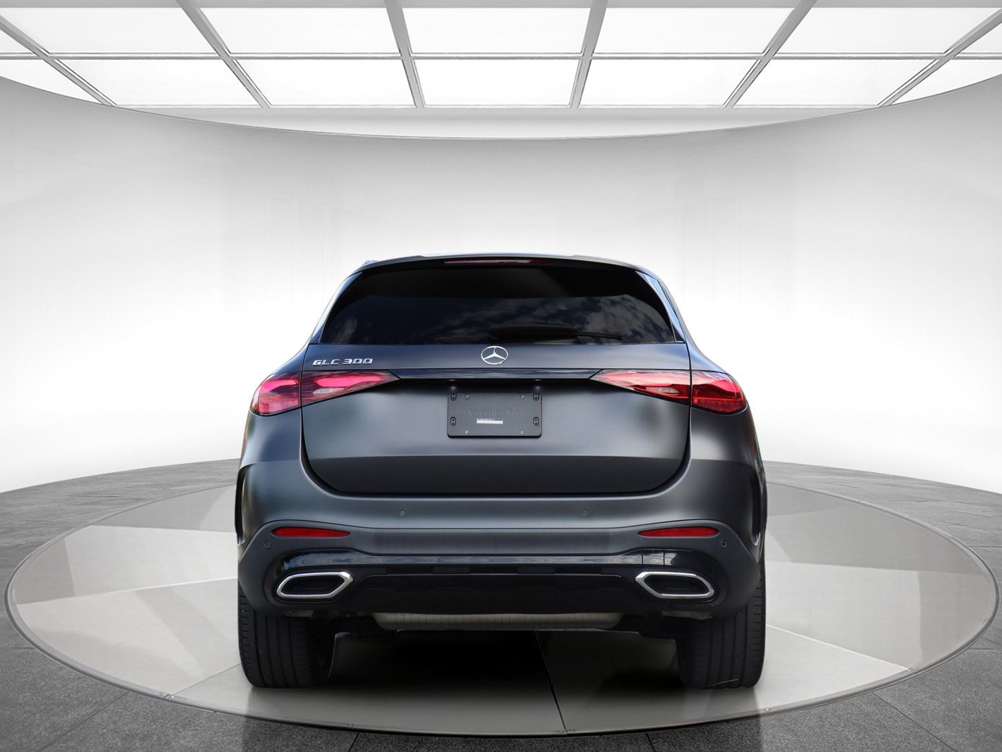 Used 2024 Mercedes-Benz GLC 300 w/ AMG Line image 7