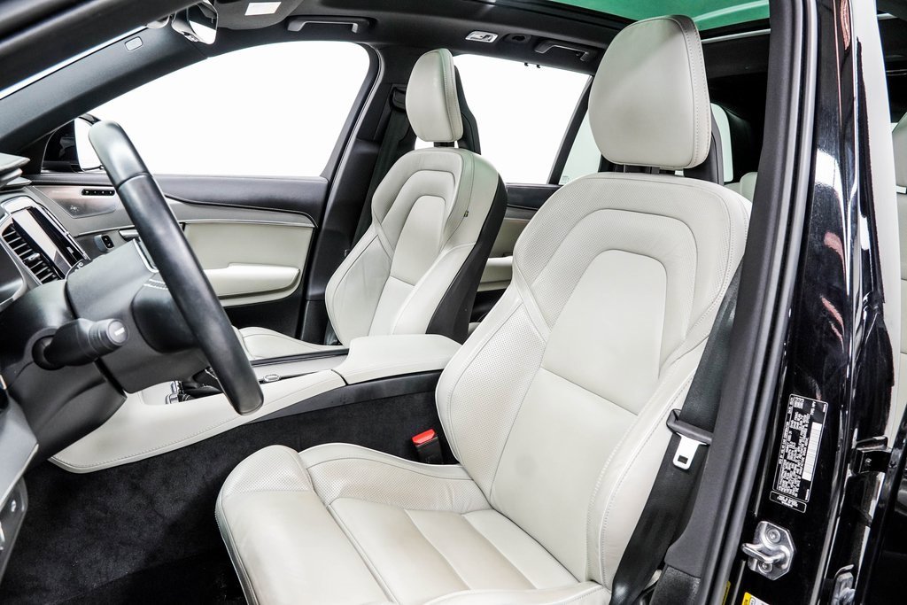 Used 2021 Volvo XC90 T6 R-Design w/ Advanced Package image 37