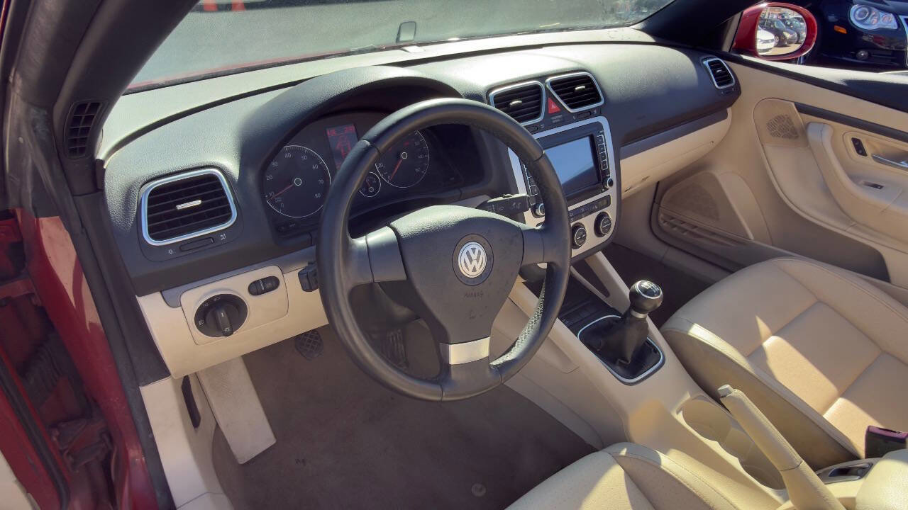 Used 2008 Volkswagen Eos image 22