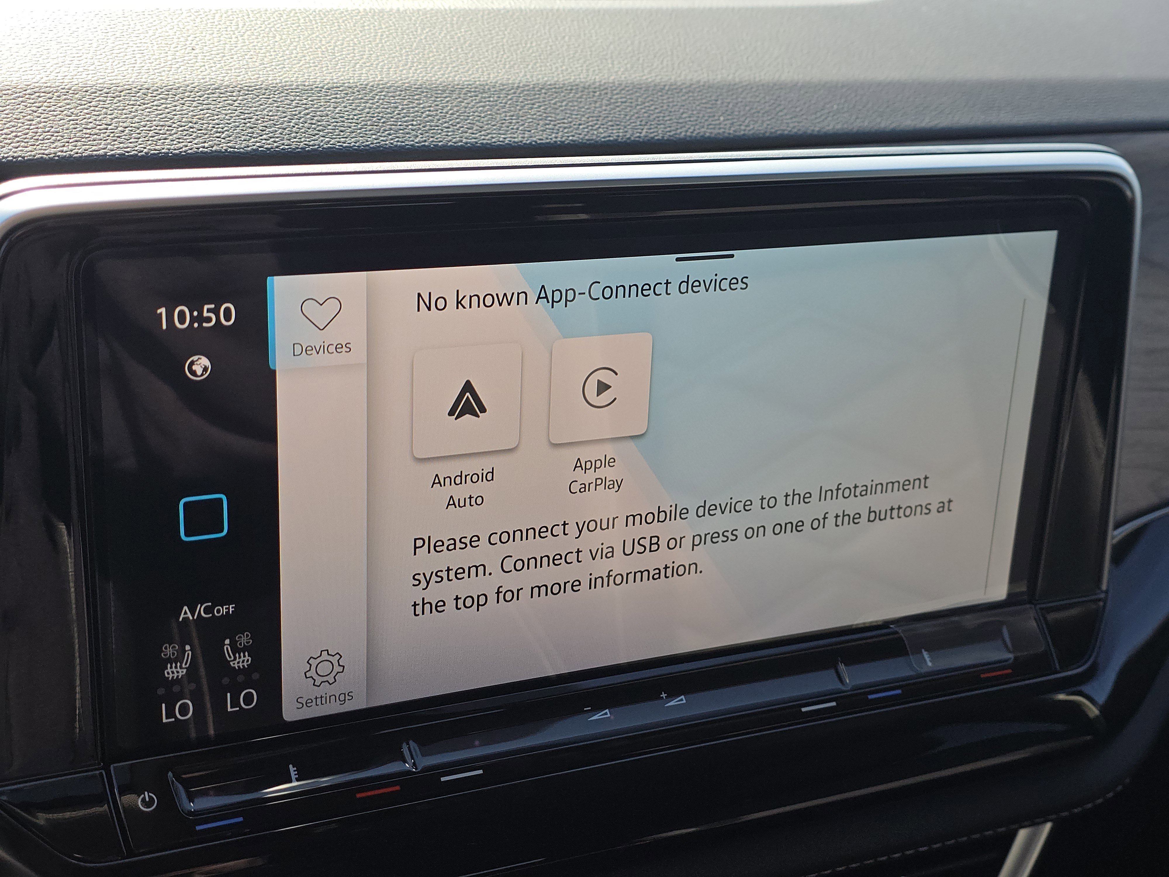 New 2026 Volkswagen Atlas SE image 10