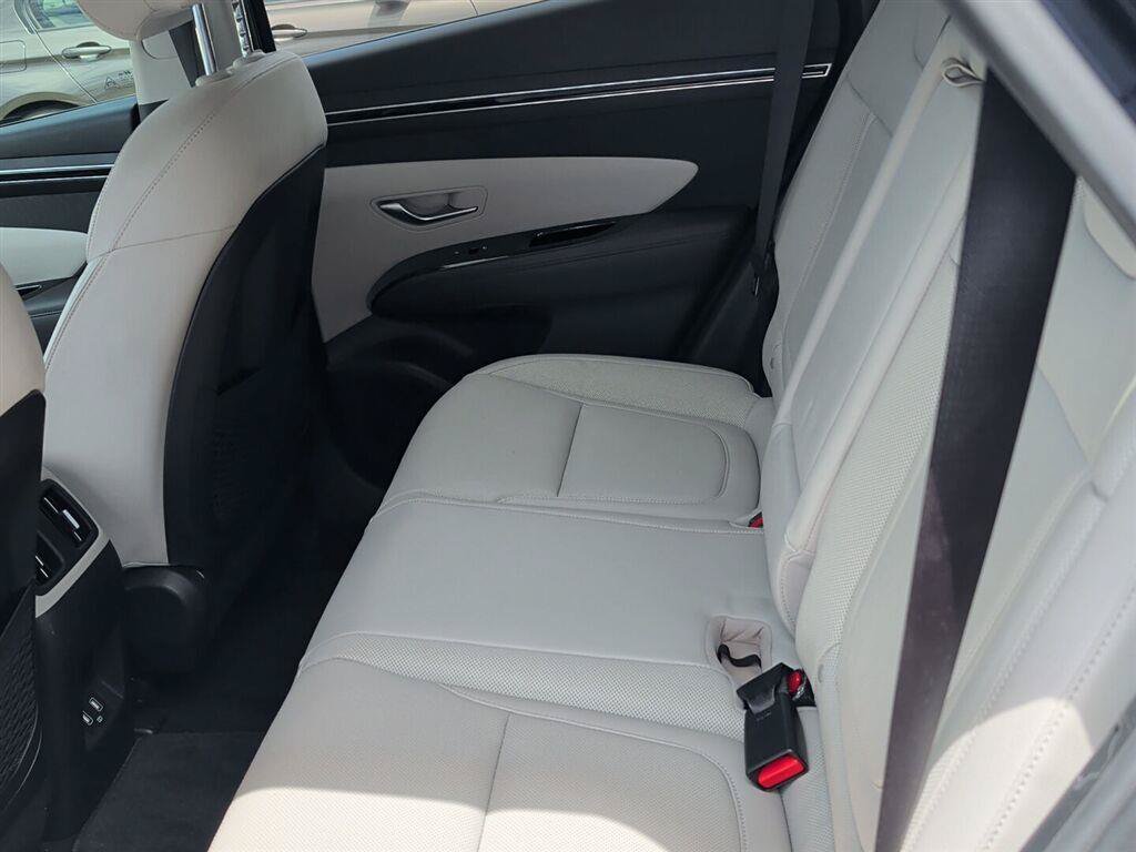 Used 2024 Hyundai Tucson Limited AWD/4WD image 4