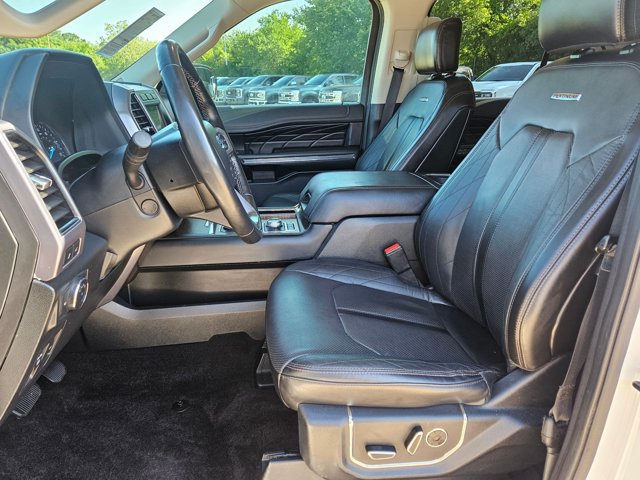 Used 2019 Ford Expedition Platinum AWD/4WD image 17
