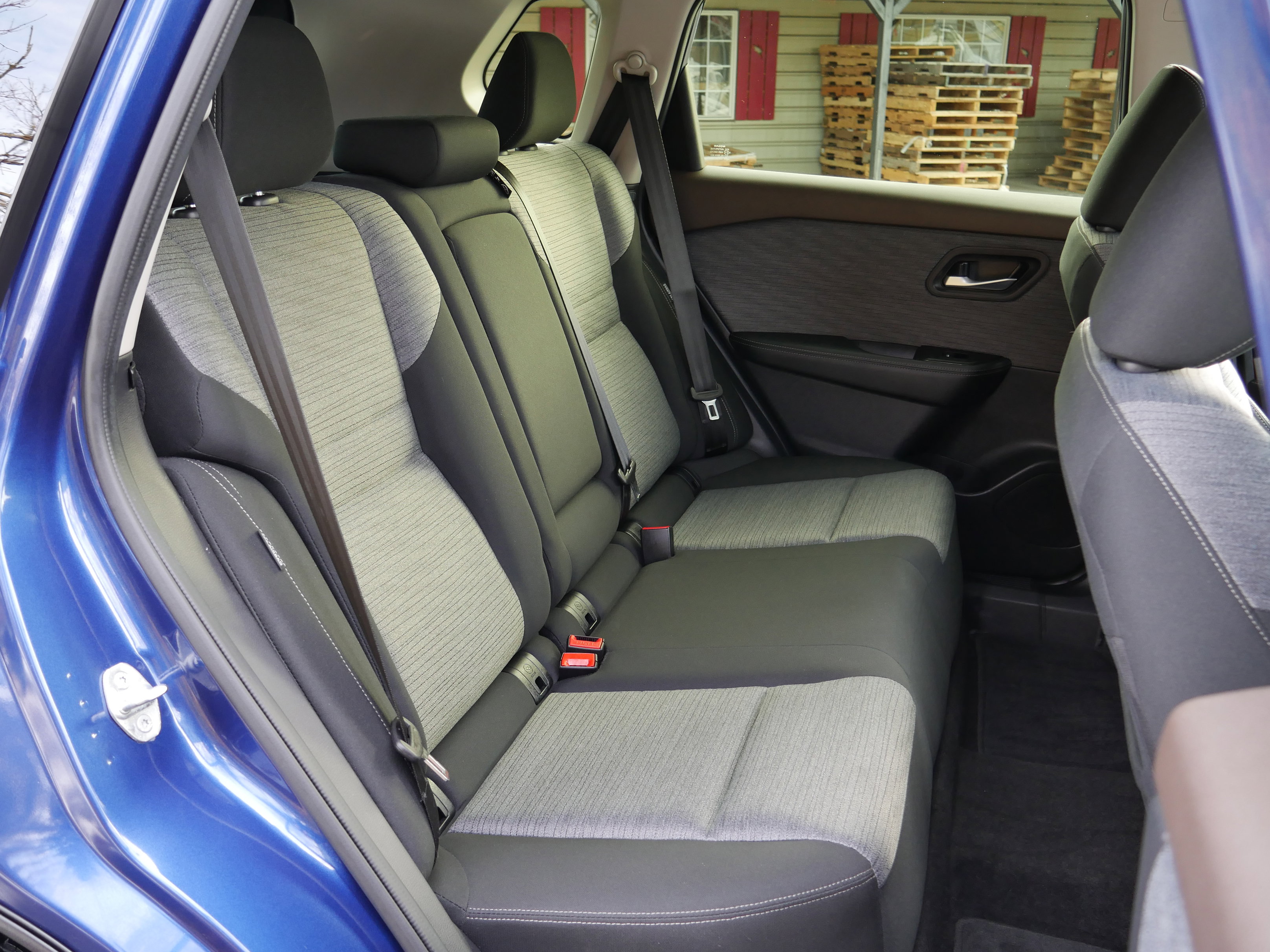 Certified 2023 Nissan Rogue SV image 23