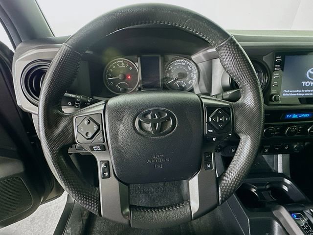 Used 2022 Toyota Tacoma TRD Off-Road w/ Technology Package AWD/4WD image 22