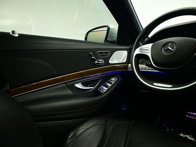 Used 2014 Mercedes-Benz S 63 AMG 4MATIC Sedan image 39