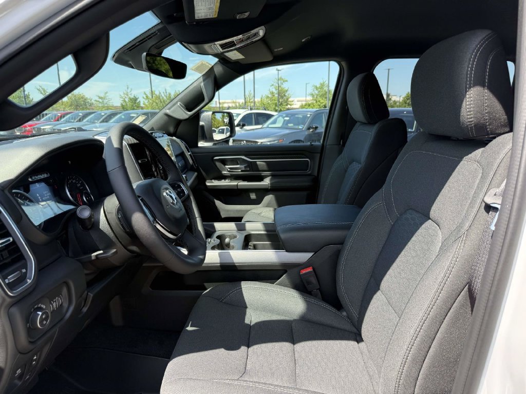 New 2026 RAM 1500 Big Horn AWD/4WD image 13