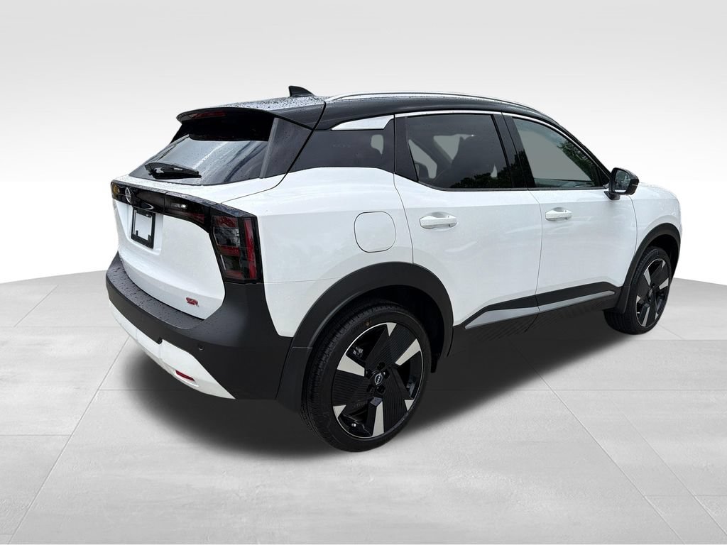 New 2026 Nissan Kicks SR w/ SR Premium Package FWD image 8
