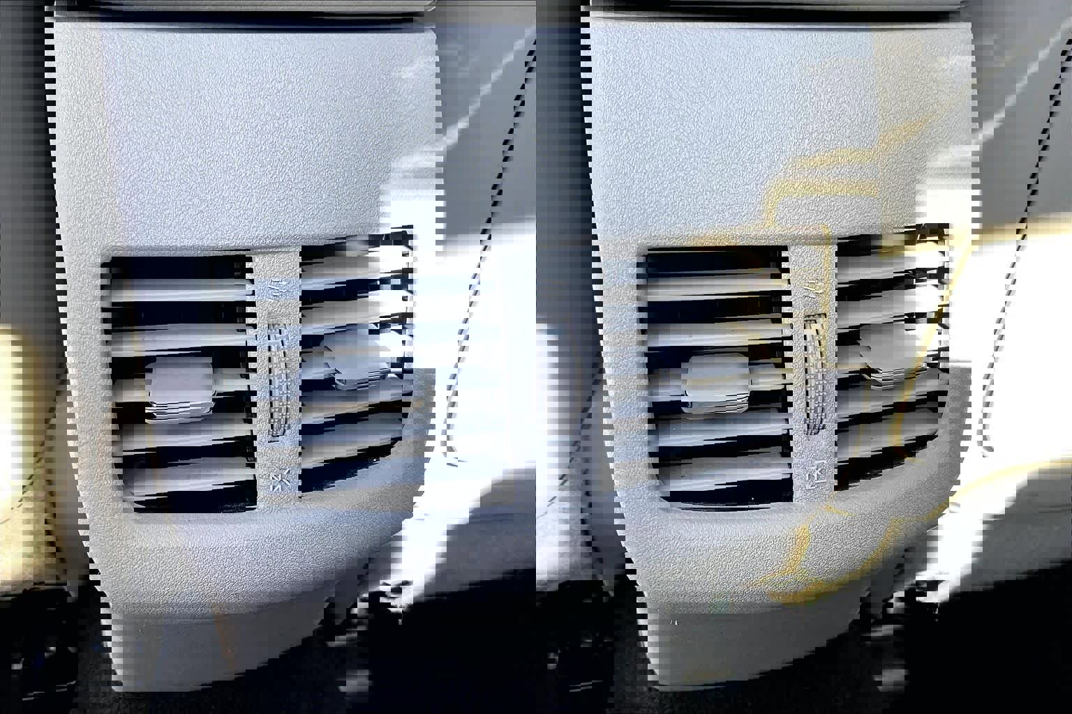 Used 2010 Lexus ES 350 image 31