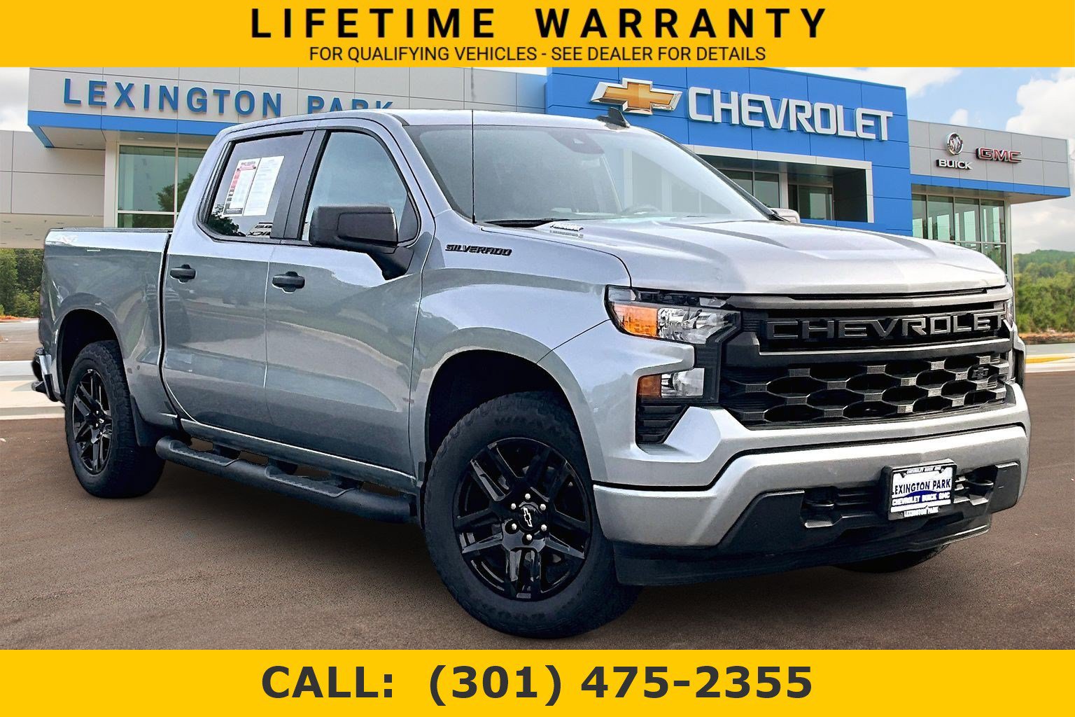 Used 2024 Chevrolet Silverado 1500 Custom w/ Turbomax Blackout Package AWD/4WD image 1