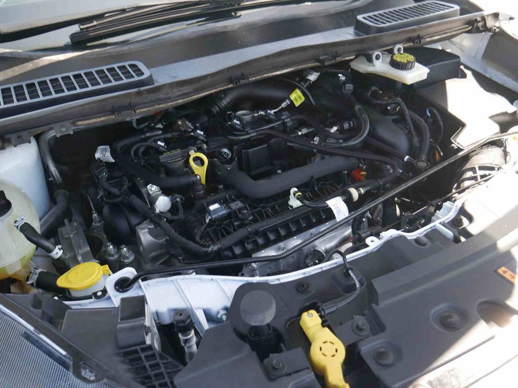 Used 2019 Ford Escape SE image 13