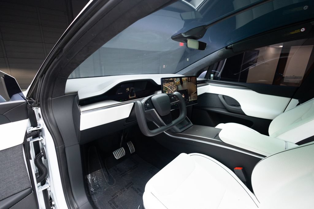 Used 2023 Tesla Model X Plaid AWD/4WD image 19