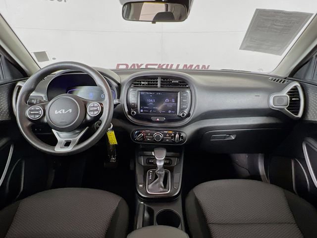 Used 2024 Kia Soul LX w/ Option Group 015 FWD image 22