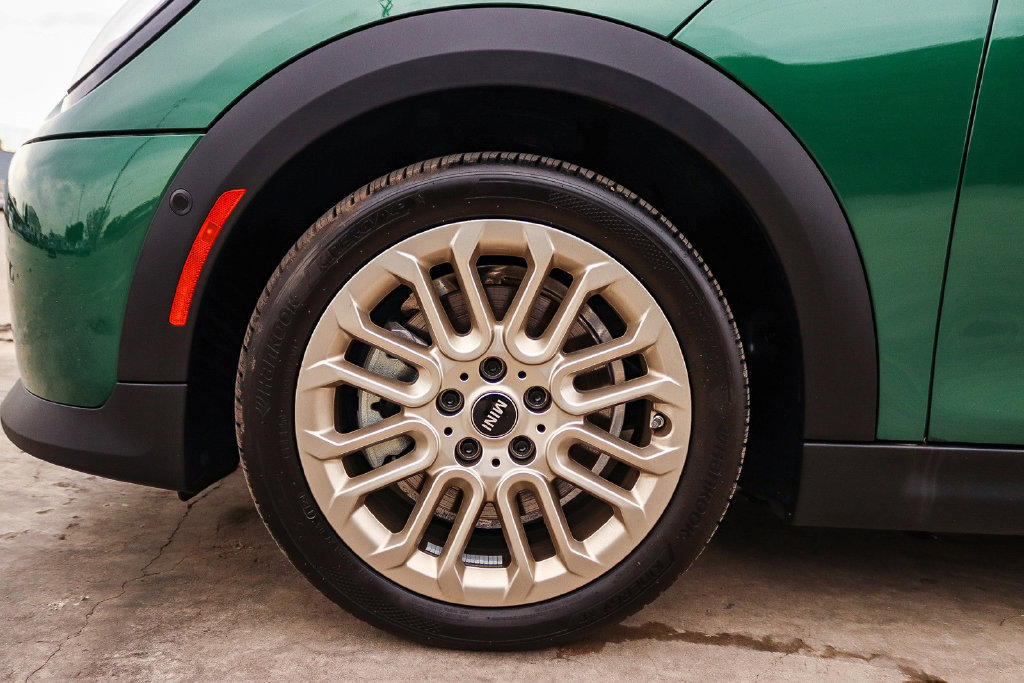 Used 2025 MINI Cooper S FWD image 15