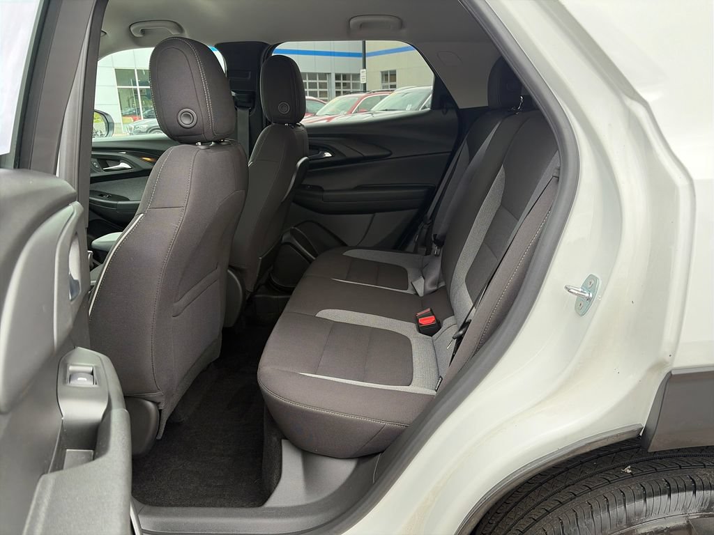 Used 2023 Chevrolet TrailBlazer LT w/ Convenience Package FWD image 17