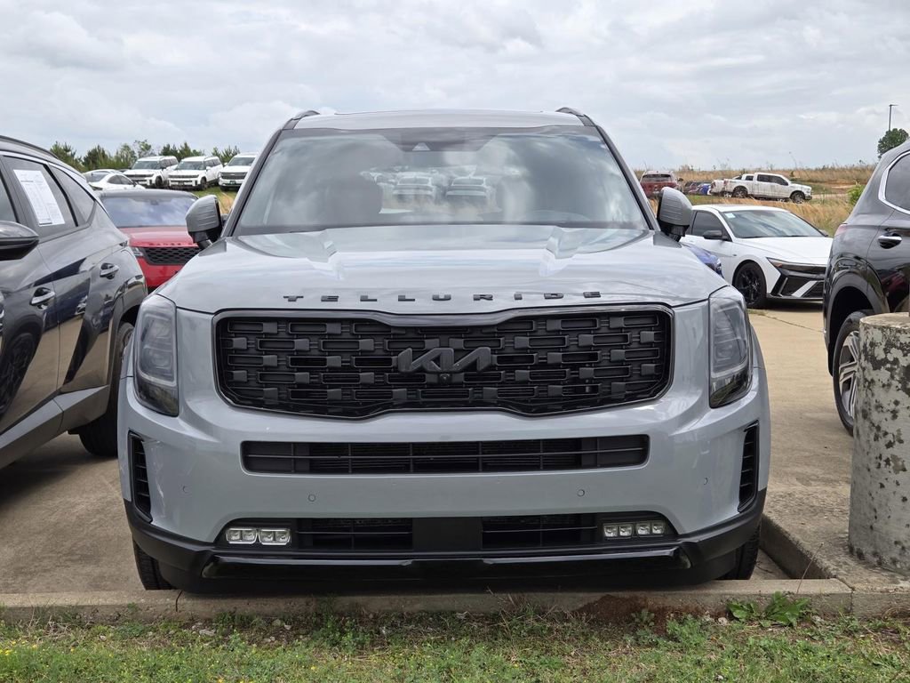 Used 2022 Kia Telluride SX w/ SX Prestige Package AWD/4WD image 2