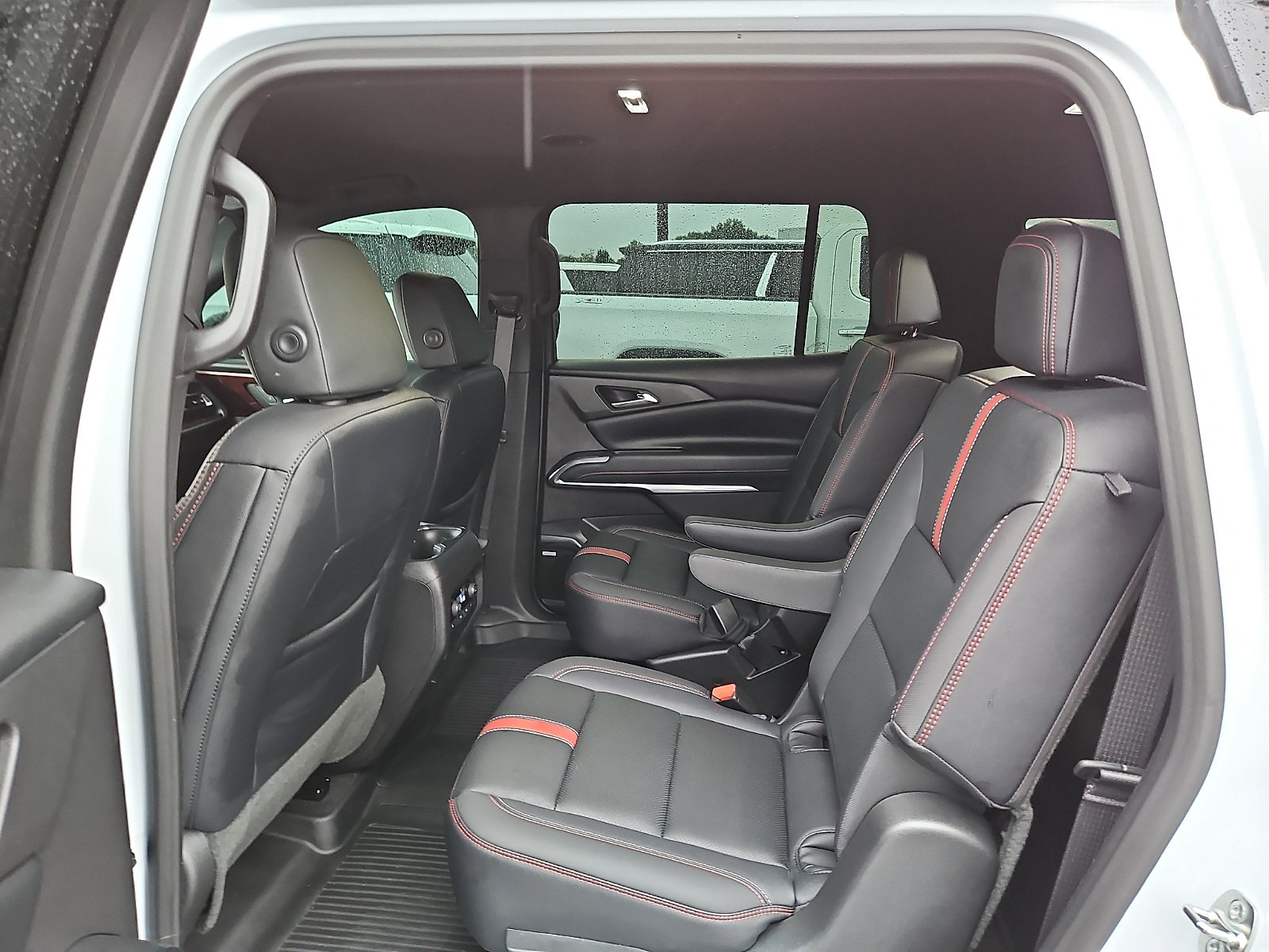Used 2026 Chevrolet Traverse RS AWD/4WD image 10
