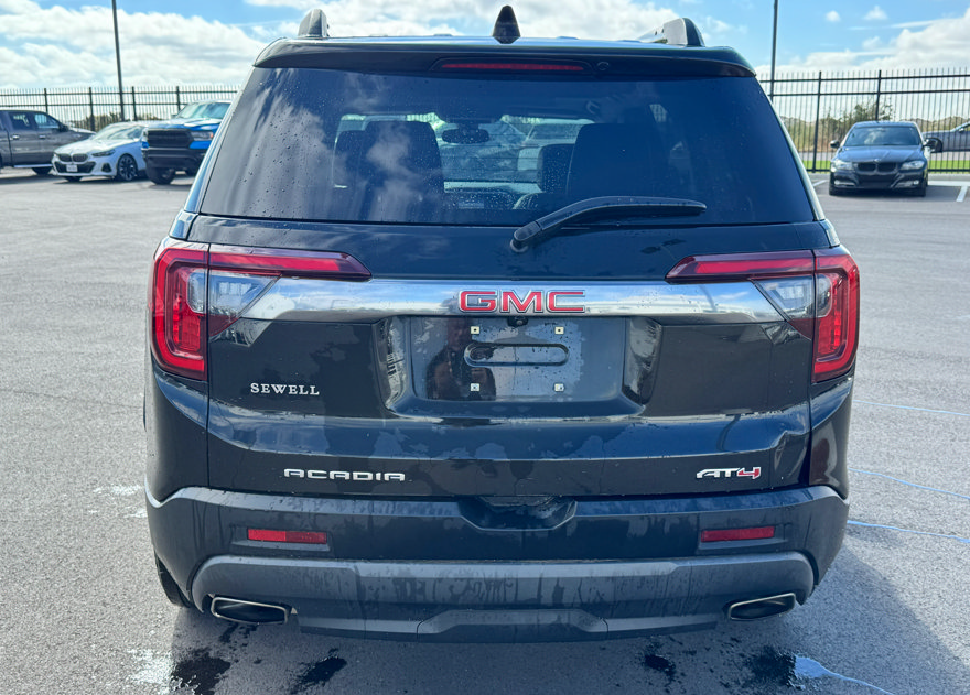 Used 2023 GMC Acadia AT4 w/ Technology Package AWD/4WD image 8