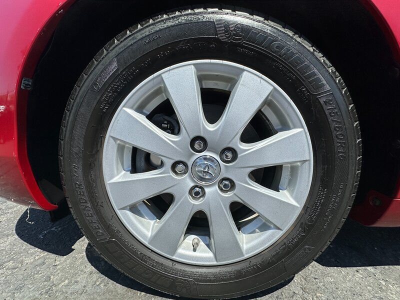 Used 2008 Toyota Camry Hybrid FWD image 9