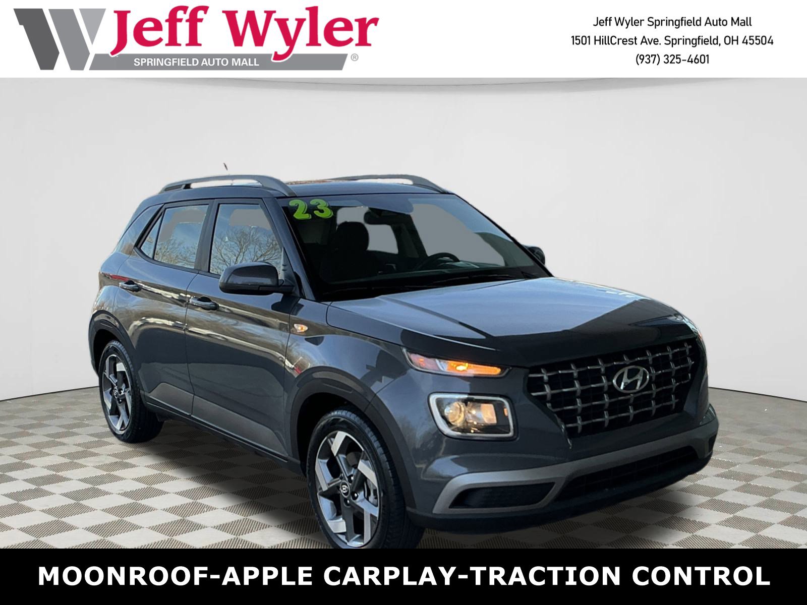 Used 2023 Hyundai Venue SEL image 1