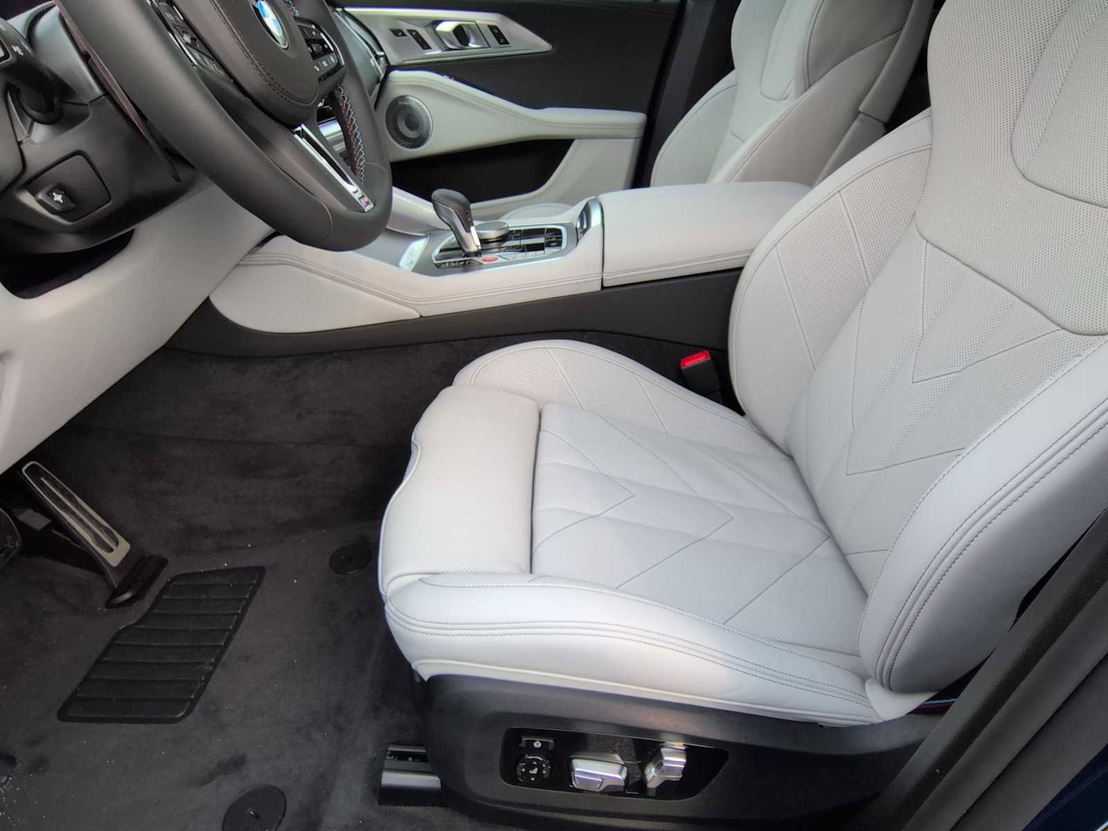Used 2026 BMW XM Label Red AWD/4WD image 17