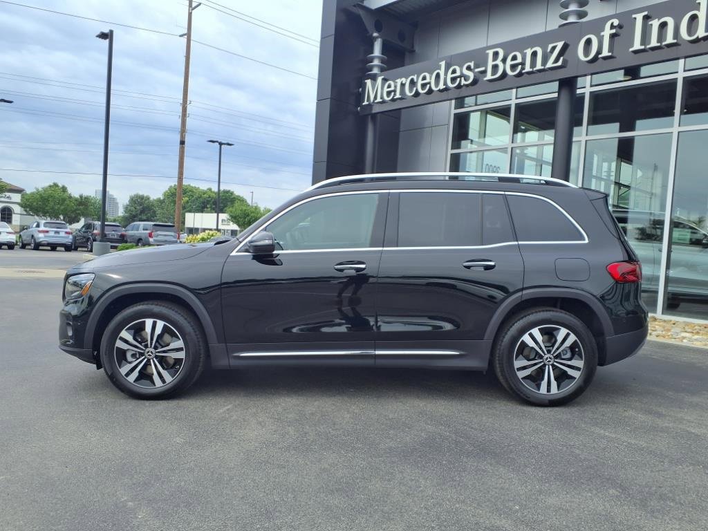 New 2025 Mercedes-Benz GLB 250 4MATIC image 3